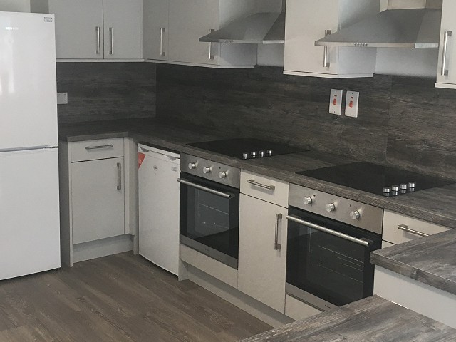 Kitchen fitting contractors, contract kitchen supply